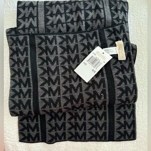 Michael Kors scarf